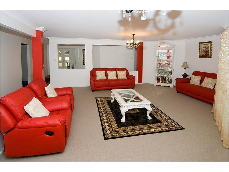 17 Holterman Crescent, Redbank Plains QLD 4301