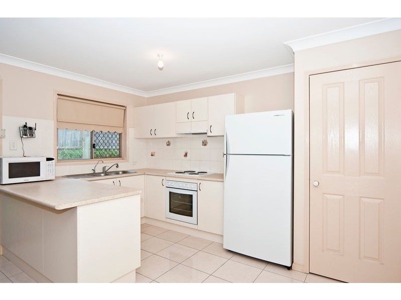 6 Lyrebird Lane, Bellbird Park QLD 4300