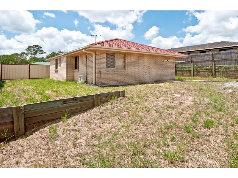 6 Lyrebird Lane, Bellbird Park QLD 4300