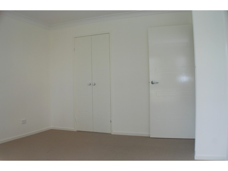 13 Bloodwood Place, Redbank QLD 4301