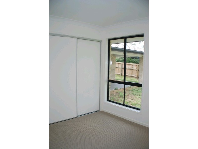 13 Bloodwood Place, Redbank QLD 4301