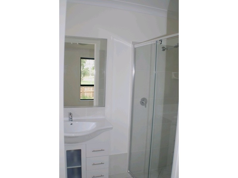 13 Bloodwood Place, Redbank QLD 4301