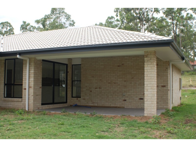 13 Bloodwood Place, Redbank QLD 4301