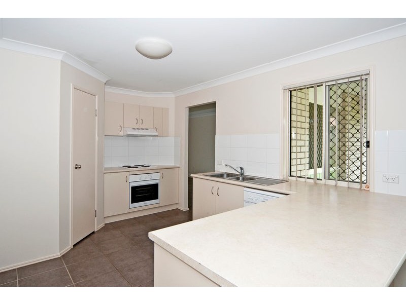 3 Barker Close, Goodna QLD 4300