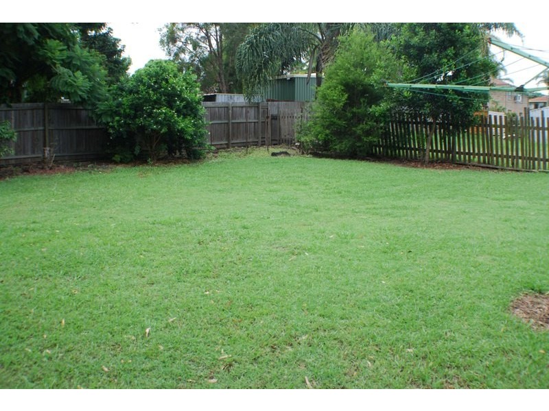 6 Carol Street, Redbank Plains QLD 4301