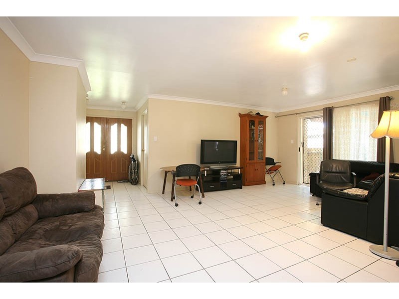 250 Henty Drive, Redbank Plains QLD 4301