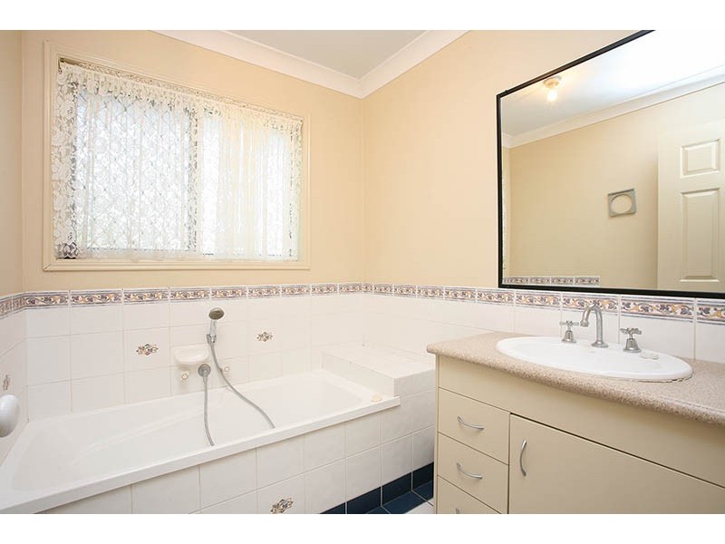 250 Henty Drive, Redbank Plains QLD 4301