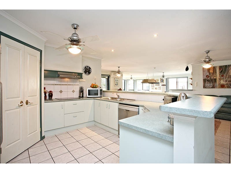 24 Regents Circuit, Forest Lake QLD 4078