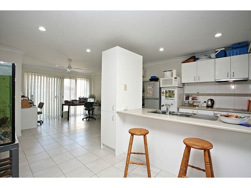 15/8 Rosegum Place, Redbank Plains QLD 4301