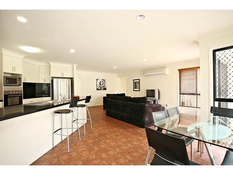 21 Alexandrina Circuit, Forest Lake QLD 4078