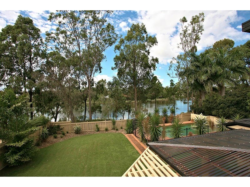 21 Alexandrina Circuit, Forest Lake QLD 4078