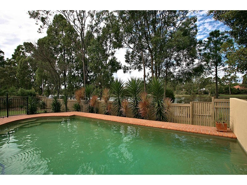 21 Alexandrina Circuit, Forest Lake QLD 4078