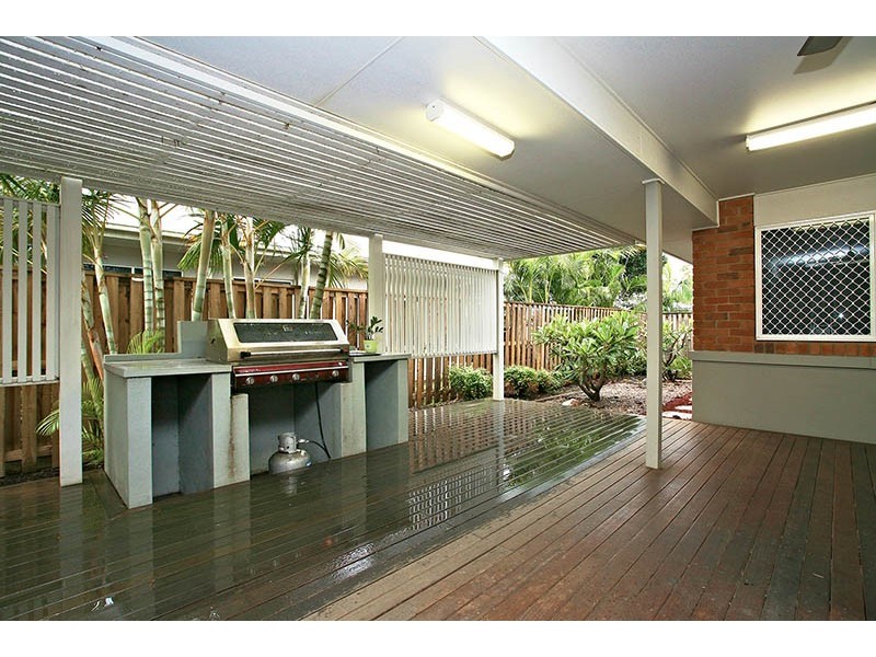 15 Cypress Street, Heathwood QLD 4110