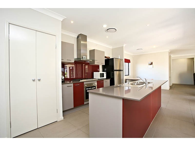 173 Alawoona Street, Redbank Plains QLD 4301