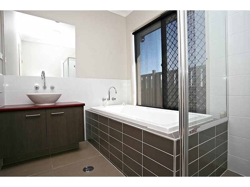 173 Alawoona Street, Redbank Plains QLD 4301