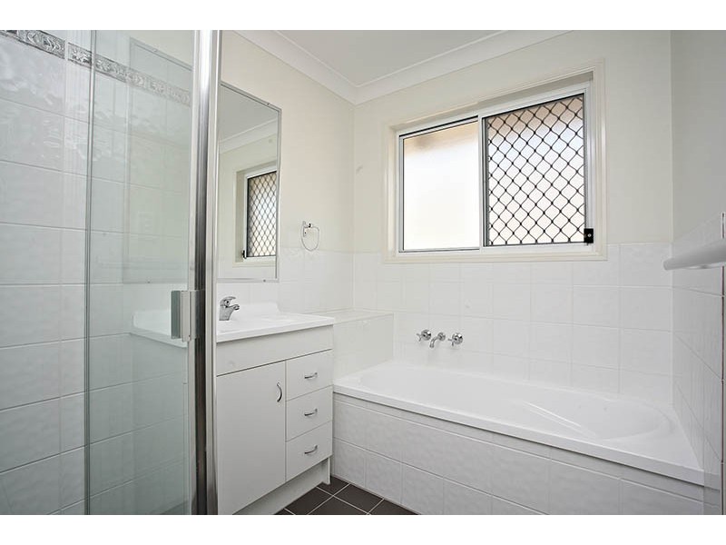 1 Skinner Street, Collingwood Park QLD 4301