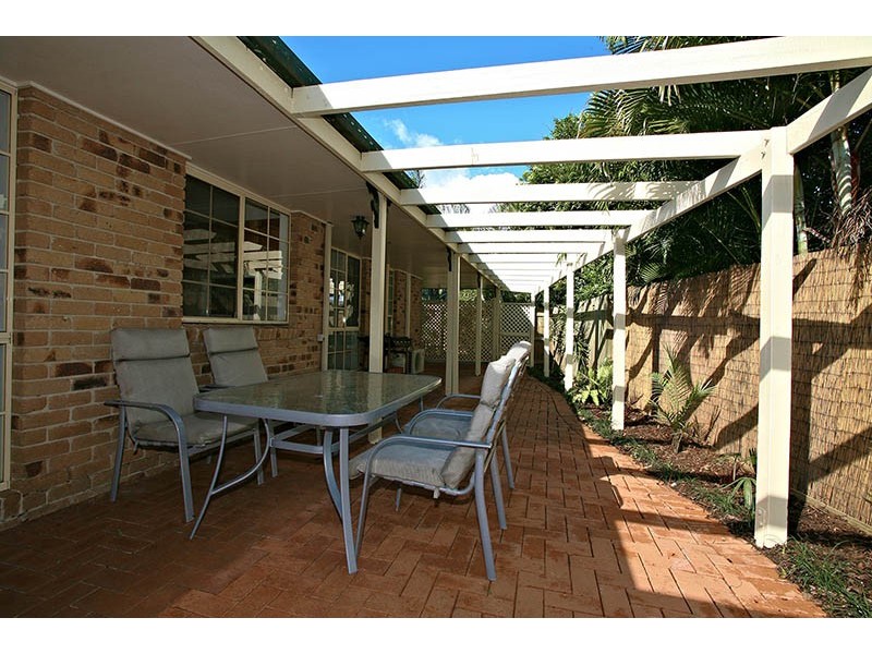 5 Lyall Close, Riverhills QLD 4074