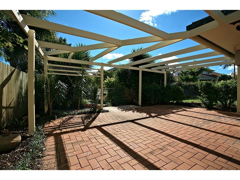 5 Lyall Close, Riverhills QLD 4074