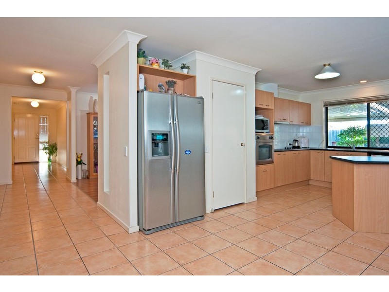 15 Clifford Court, Goodna QLD 4300