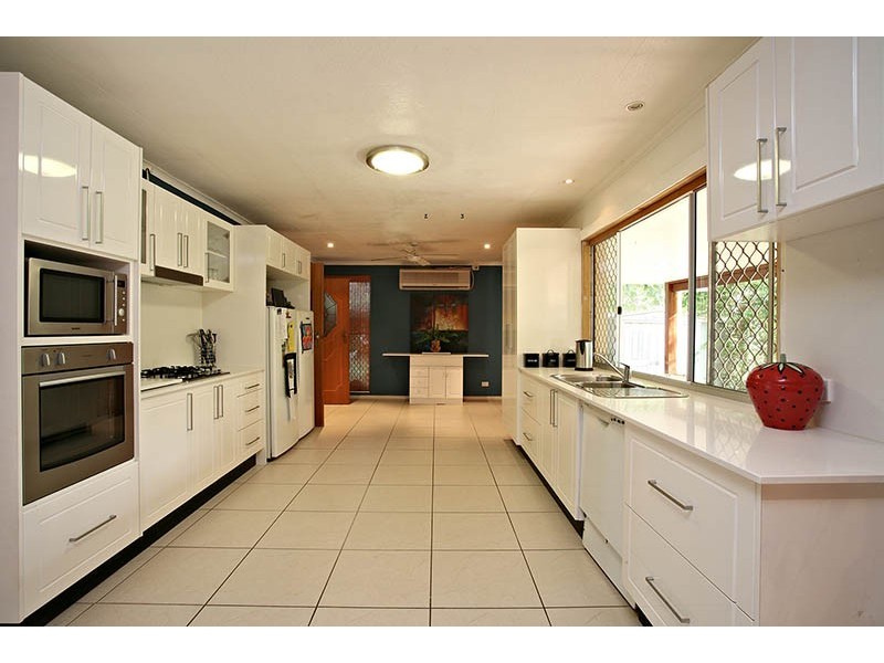 43 Fiona Street, Bellbird Park QLD 4300