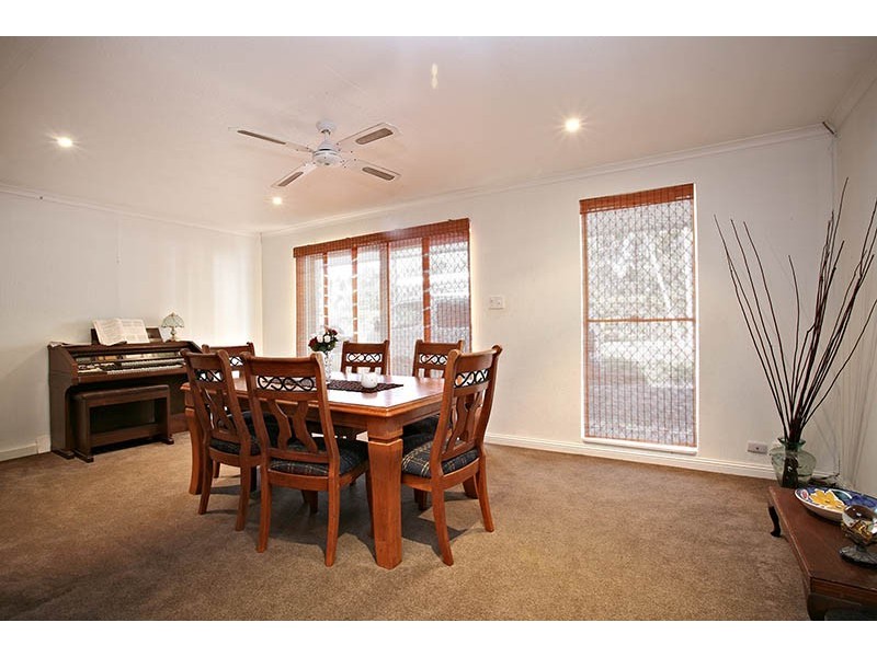 43 Fiona Street, Bellbird Park QLD 4300