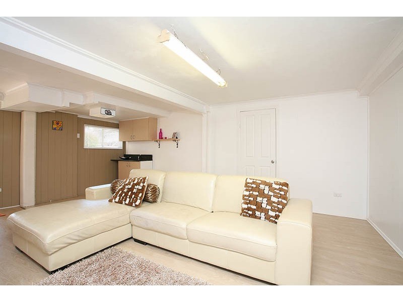 1 Kanangra Street, Redbank Plains QLD 4301