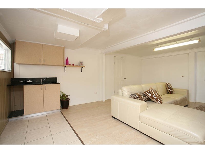 1 Kanangra Street, Redbank Plains QLD 4301