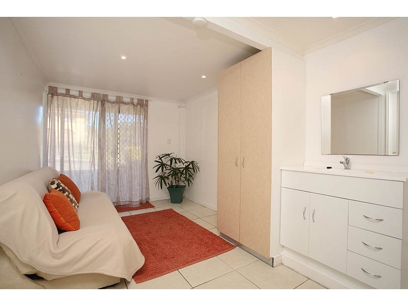 1 Kanangra Street, Redbank Plains QLD 4301