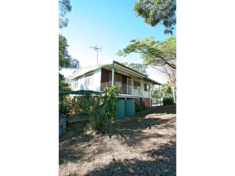 465 Seventeen Mile Rocks Road, Seventeen Mile Rocks QLD 4073