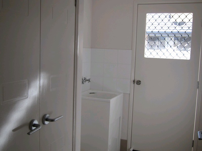 5 Patricia Place, Redbank Plains QLD 4301