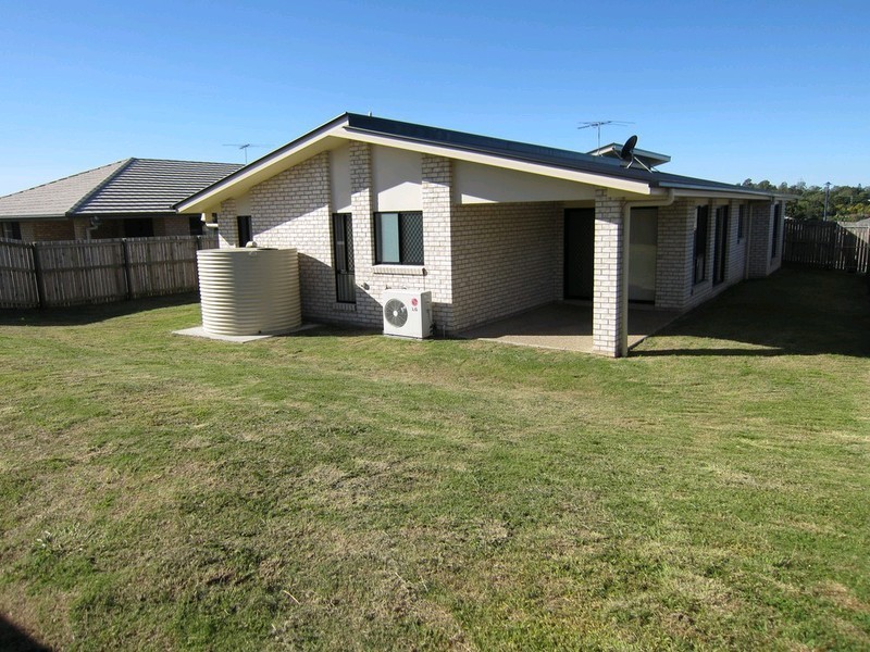 5 Patricia Place, Redbank Plains QLD 4301