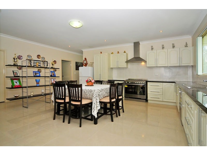 5 Sandoy Court, Bellbird Park QLD 4300