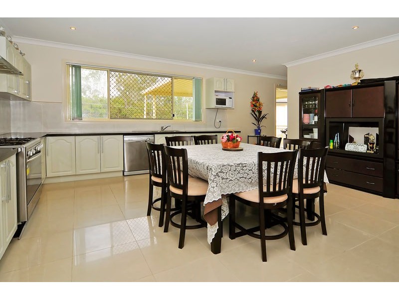 5 Sandoy Court, Bellbird Park QLD 4300