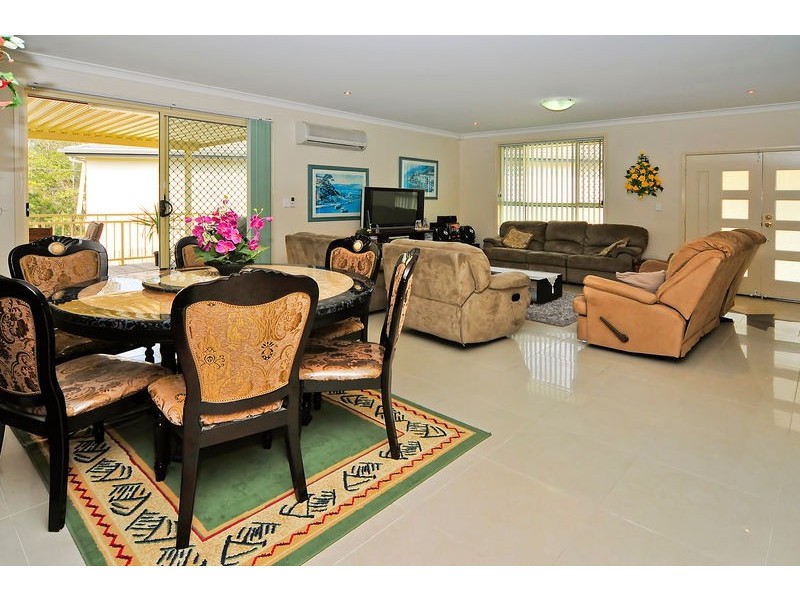 5 Sandoy Court, Bellbird Park QLD 4300