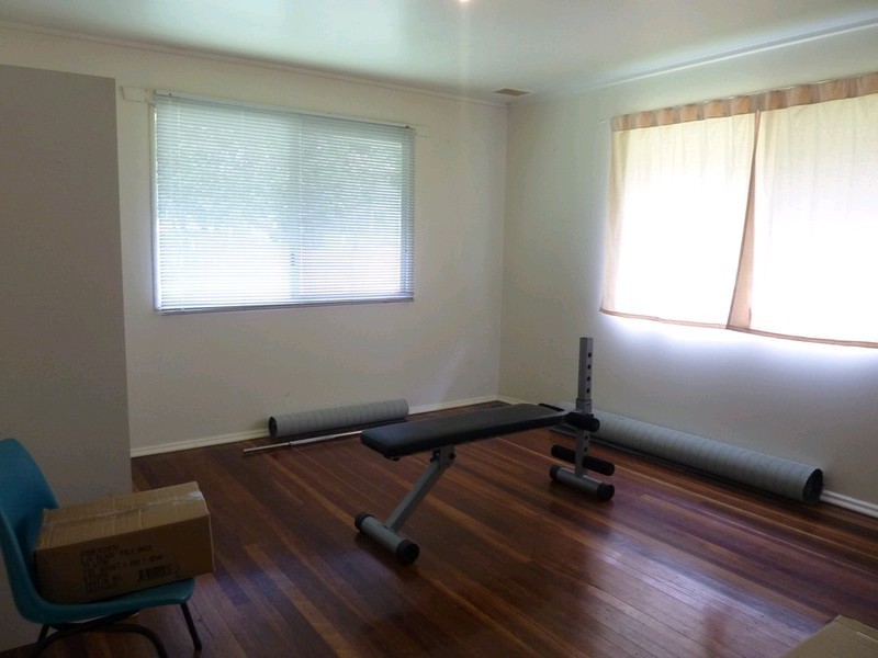 2 Arkins Crescent, Goodna QLD 4300