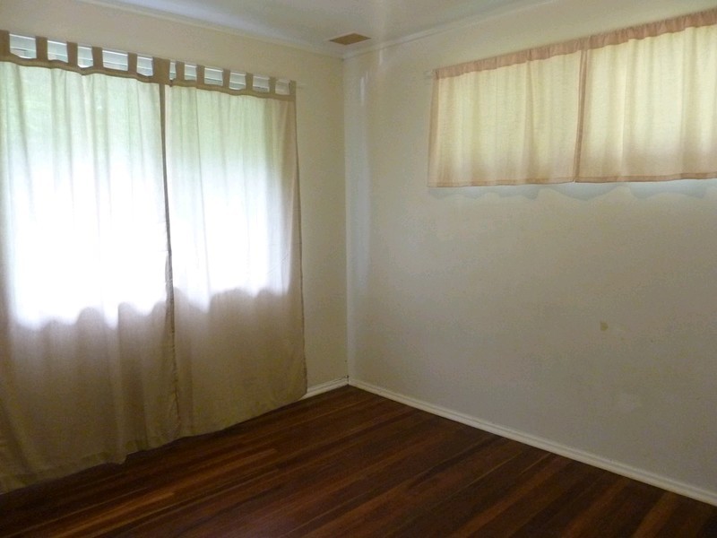 2 Arkins Crescent, Goodna QLD 4300