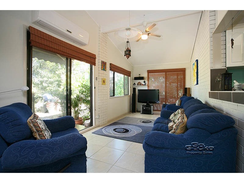 6 Jayvilla Court, Bellbird Park QLD 4300