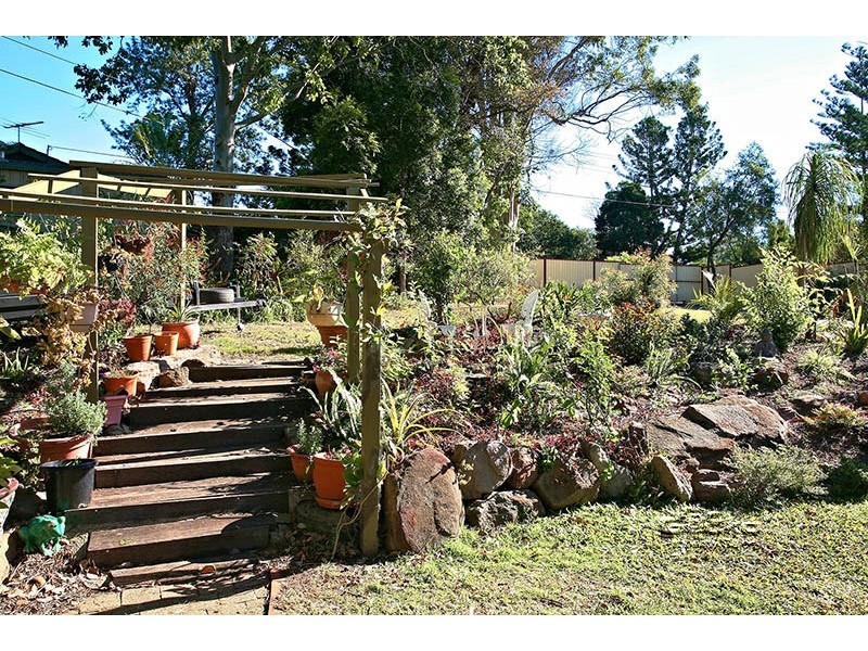 6 Jayvilla Court, Bellbird Park QLD 4300