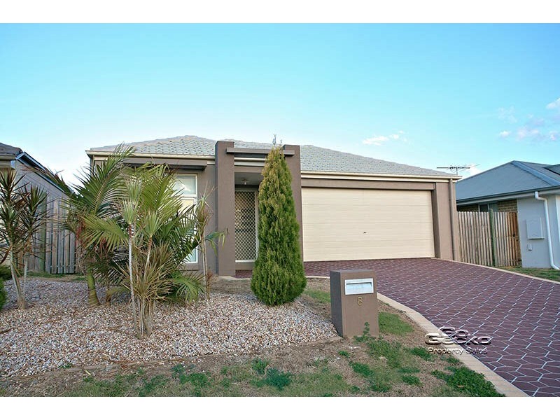 8 Shaun Street, Redbank Plains QLD 4301