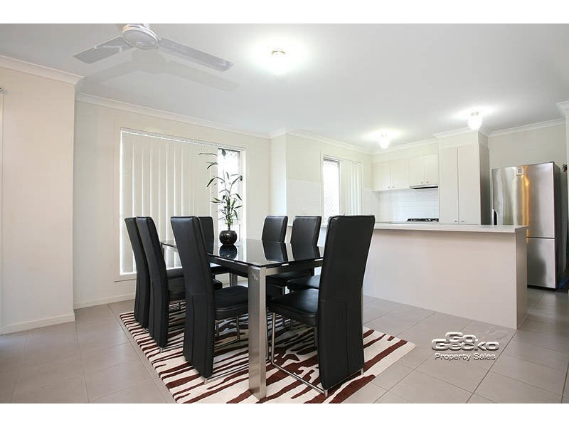 8 Shaun Street, Redbank Plains QLD 4301