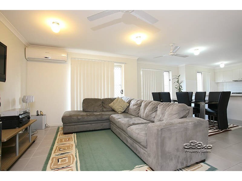 8 Shaun Street, Redbank Plains QLD 4301