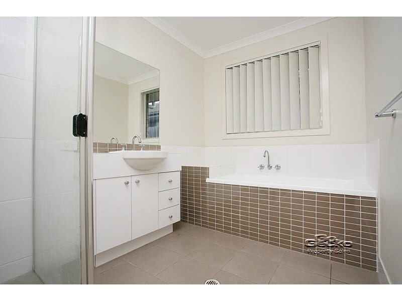 8 Shaun Street, Redbank Plains QLD 4301