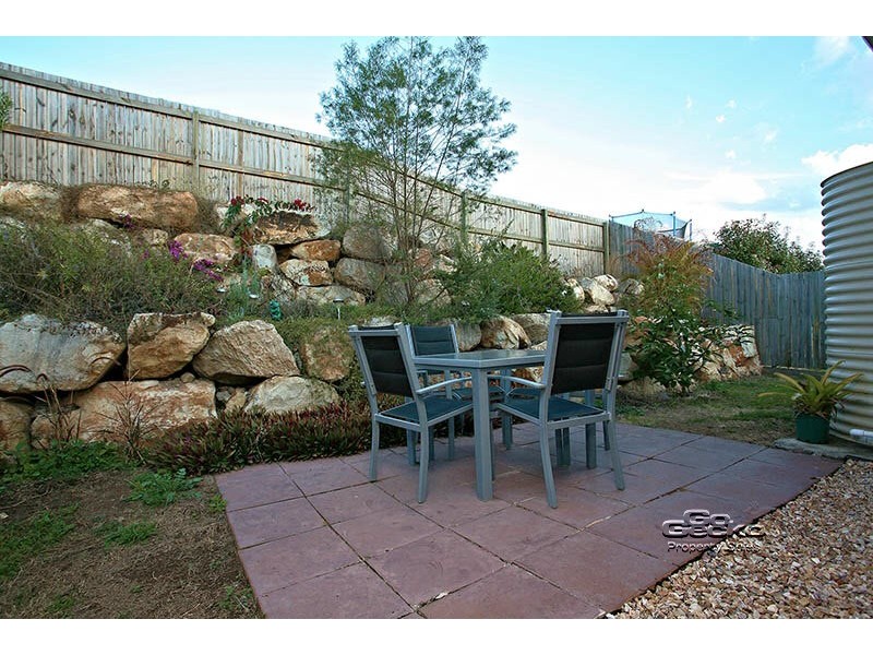 8 Shaun Street, Redbank Plains QLD 4301