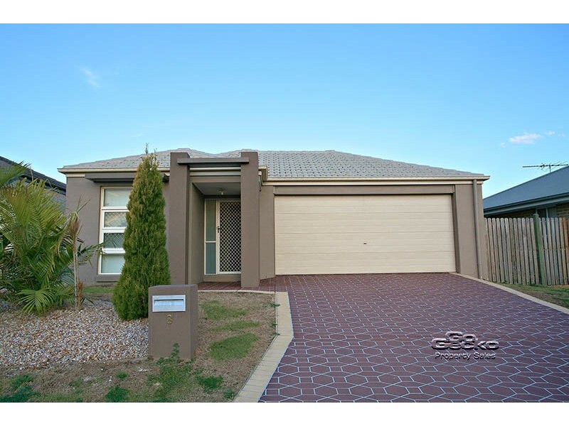 8 Shaun Street, Redbank Plains QLD 4301