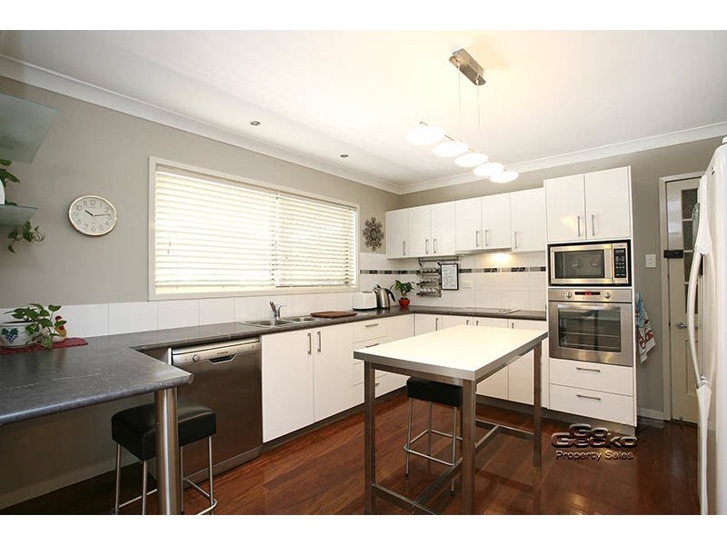 114 Johnston Street, Bellbird Park QLD 4300