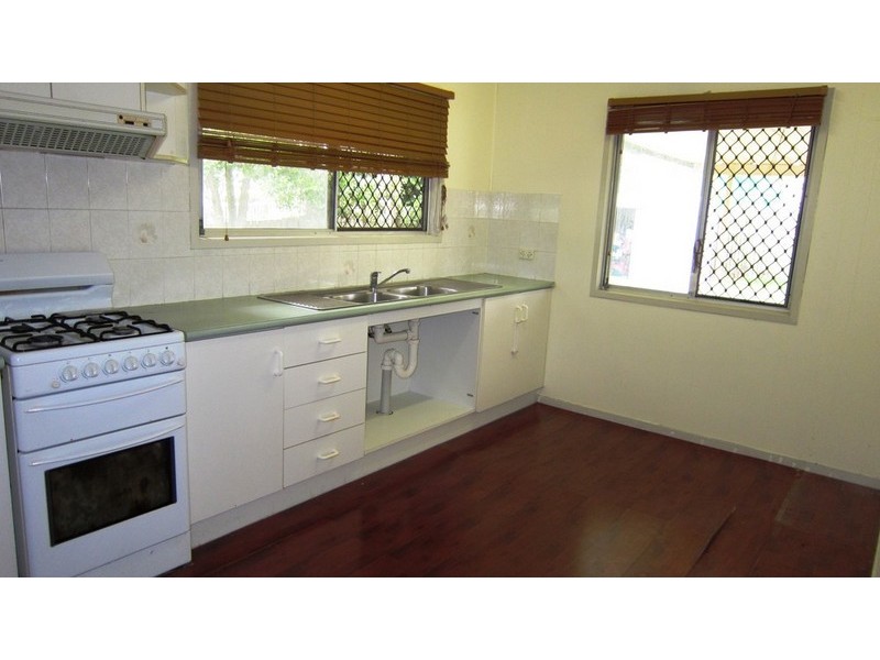 196 STUART ST, Goodna QLD 4300