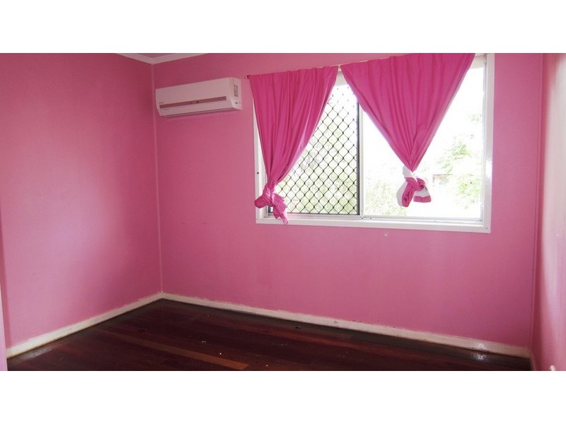 196 STUART ST, Goodna QLD 4300