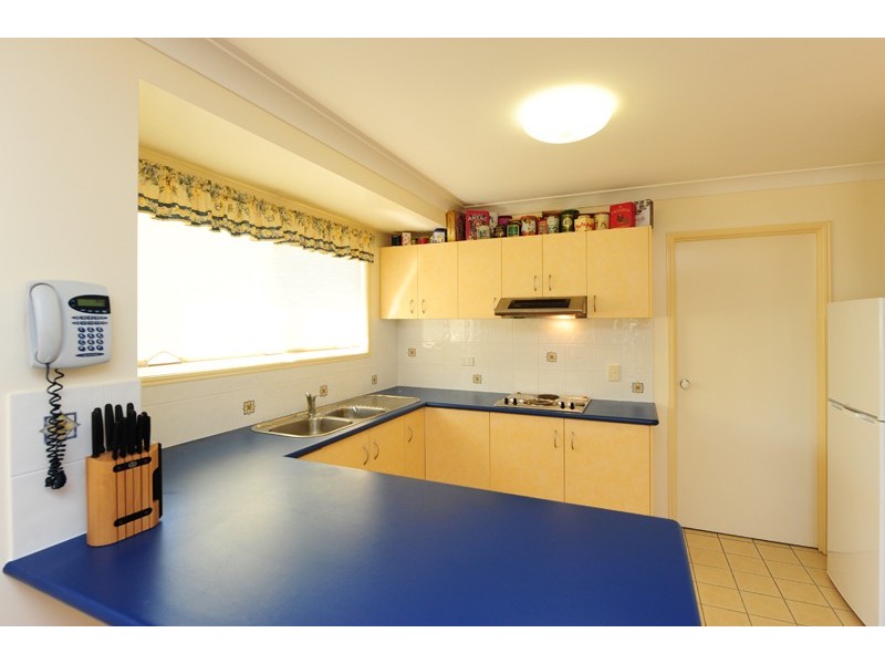 8 Dickinson Road, Gladstone QLD 4680