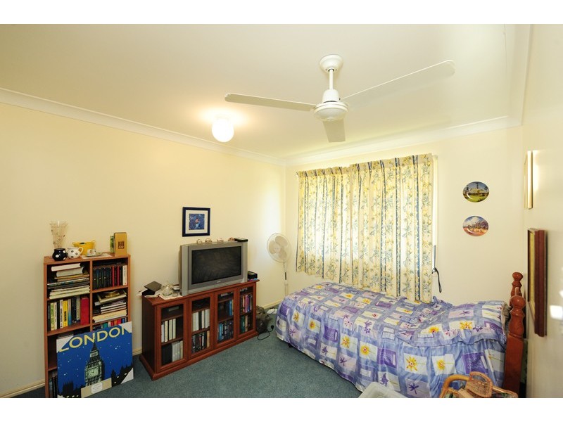 8 Dickinson Road, Gladstone QLD 4680