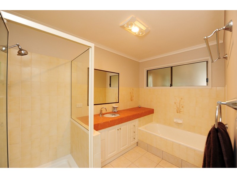 24 Vernon Road, Telina QLD 4680